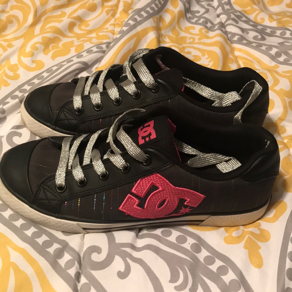 DC shoes